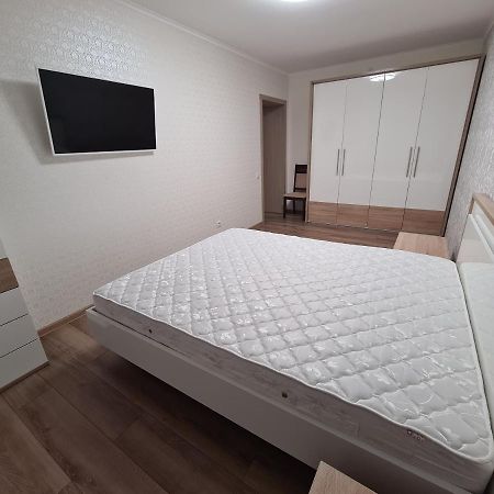 127-Avenue Apartment Tsjernivtsi Eksteriør bilde