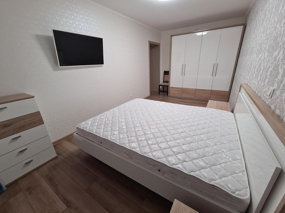 127-Avenue Apartment Tsjernivtsi Eksteriør bilde