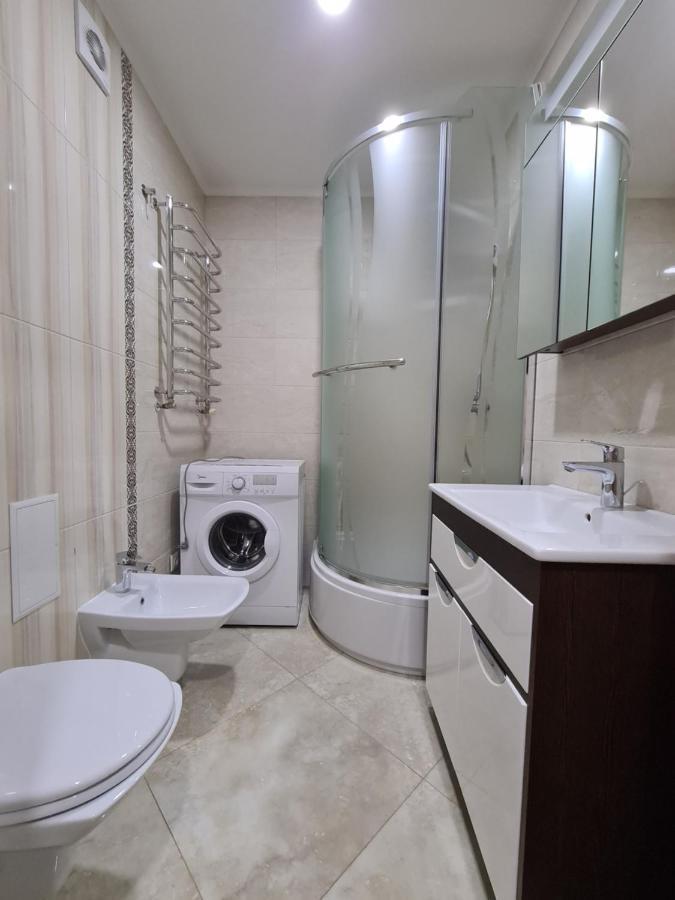 127-Avenue Apartment Tsjernivtsi Eksteriør bilde
