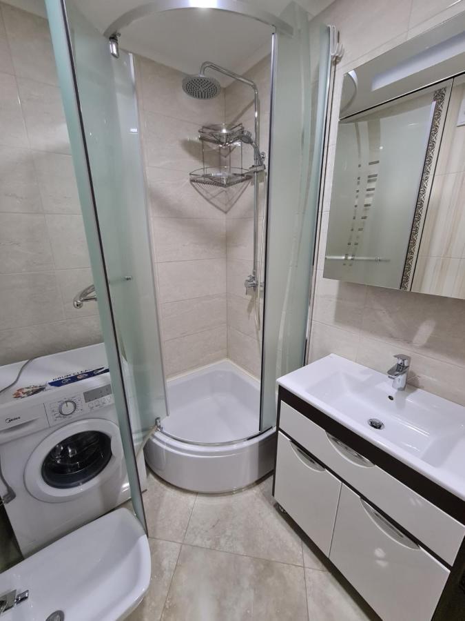 127-Avenue Apartment Tsjernivtsi Eksteriør bilde